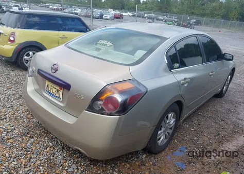 2010 Nissan Altima 2.5 S from USA, damaged, VIN 1N4AL2AP3AN440307